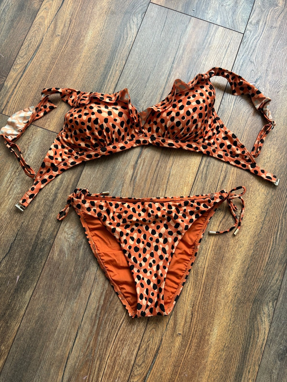 Beachlife bikini met luipaardprint, Kleding | Dames, Badmode en Zwemkleding, Ophalen of Verzenden, Gedragen, Oranje, Bikini