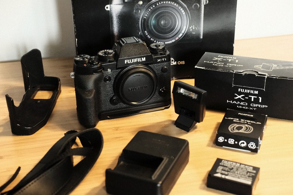 Fujifilm X-T1 systeemcamera + accessoires, Gebruikt, Handmatige focus, 16 megapixels, Ophalen of Verzenden