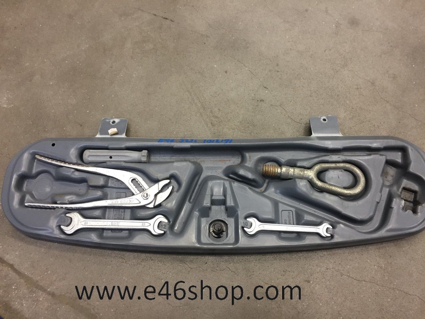 BMW E46 pech hulp  gereedschapset, Gebruikt, -, -, Ophalen of Verzenden