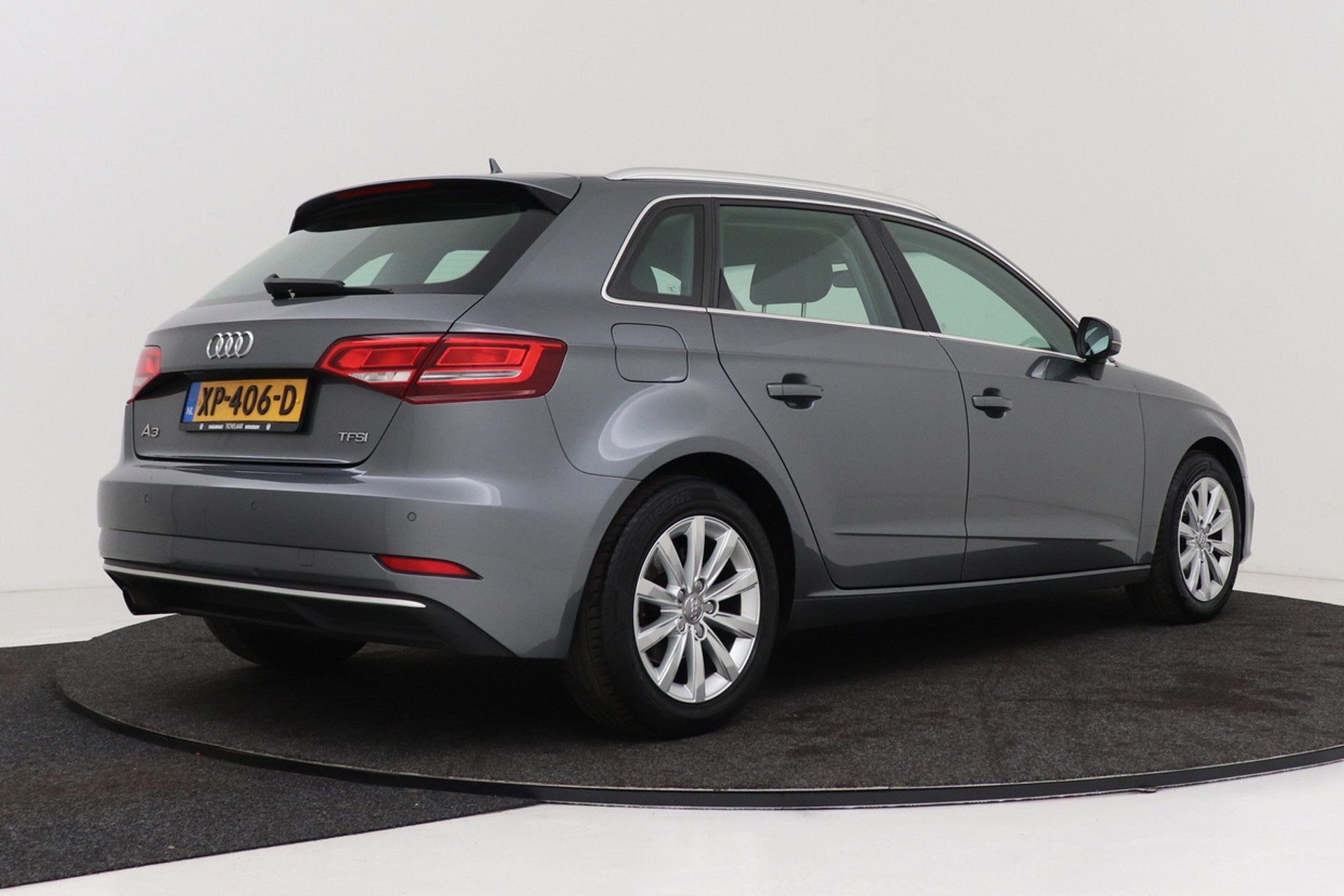 Audi A3 Sportback 1.0 TFSI Design Pro Line Plus | Trekhaak |, Stof, Gebruikt, Bedrijf, Handgeschakeld