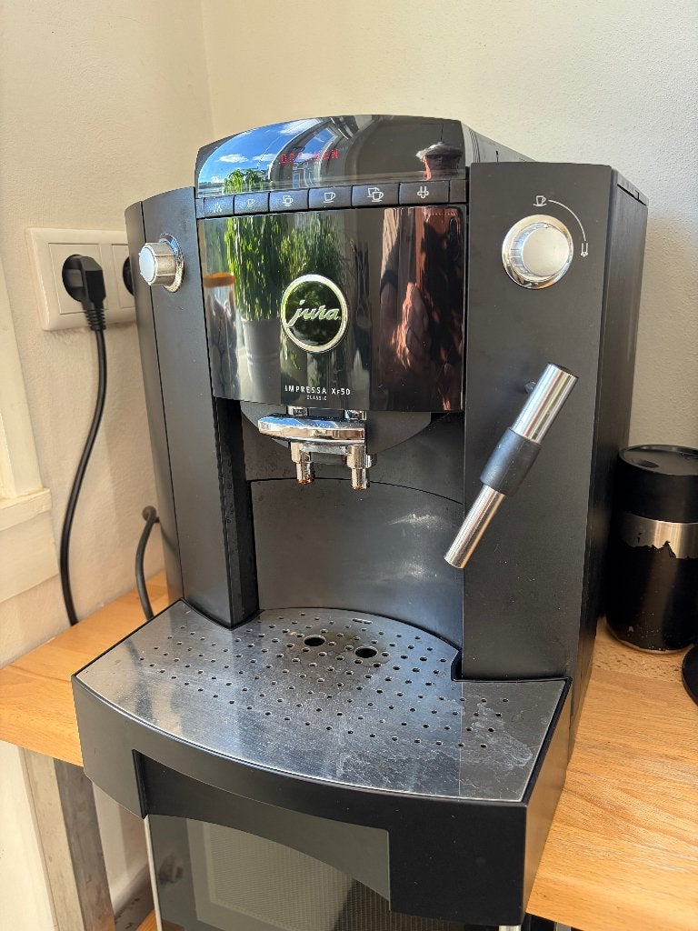 jura Xf50 classic, Gebruikt, Koffiemachine, Ophalen of Verzenden, 2 tot 4 kopjes