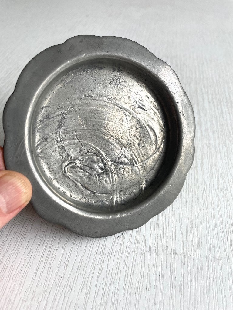 Kayserzinn jugendstil tinnen onderzetter met vis, Antiek en Kunst, Ophalen of Verzenden