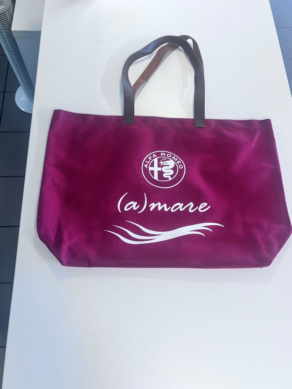 Originele Alfa Romeo (a)mare Strandtas - Limited Edition, Ophalen of Verzenden, Nieuw, Rood, Overige typen