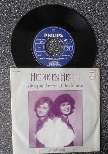 Hepie en Hepie - ik lig op m'n kussen stil te (vanaf € 1,75), Ophalen of Verzenden, Zo goed als nieuw, 7 inch, Levenslied of Smartlap