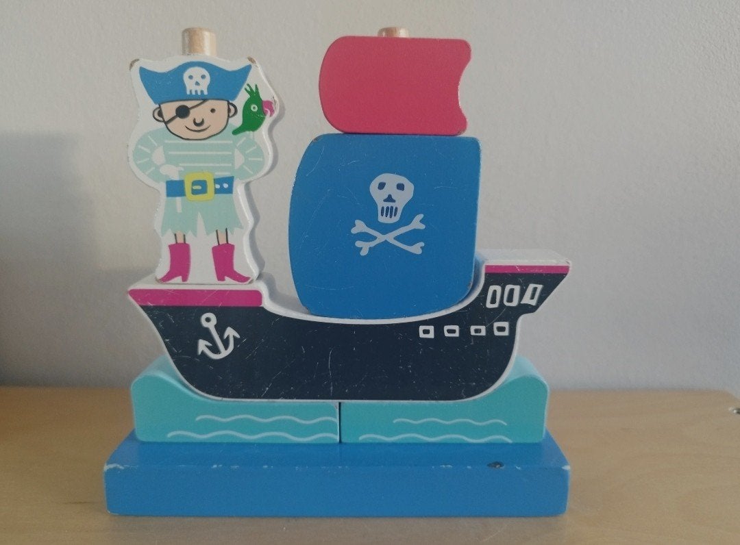 Houten piraten puzzel stapeltoren Hema piraat Piratenschip P, Ophalen of Verzenden, Gebruikt