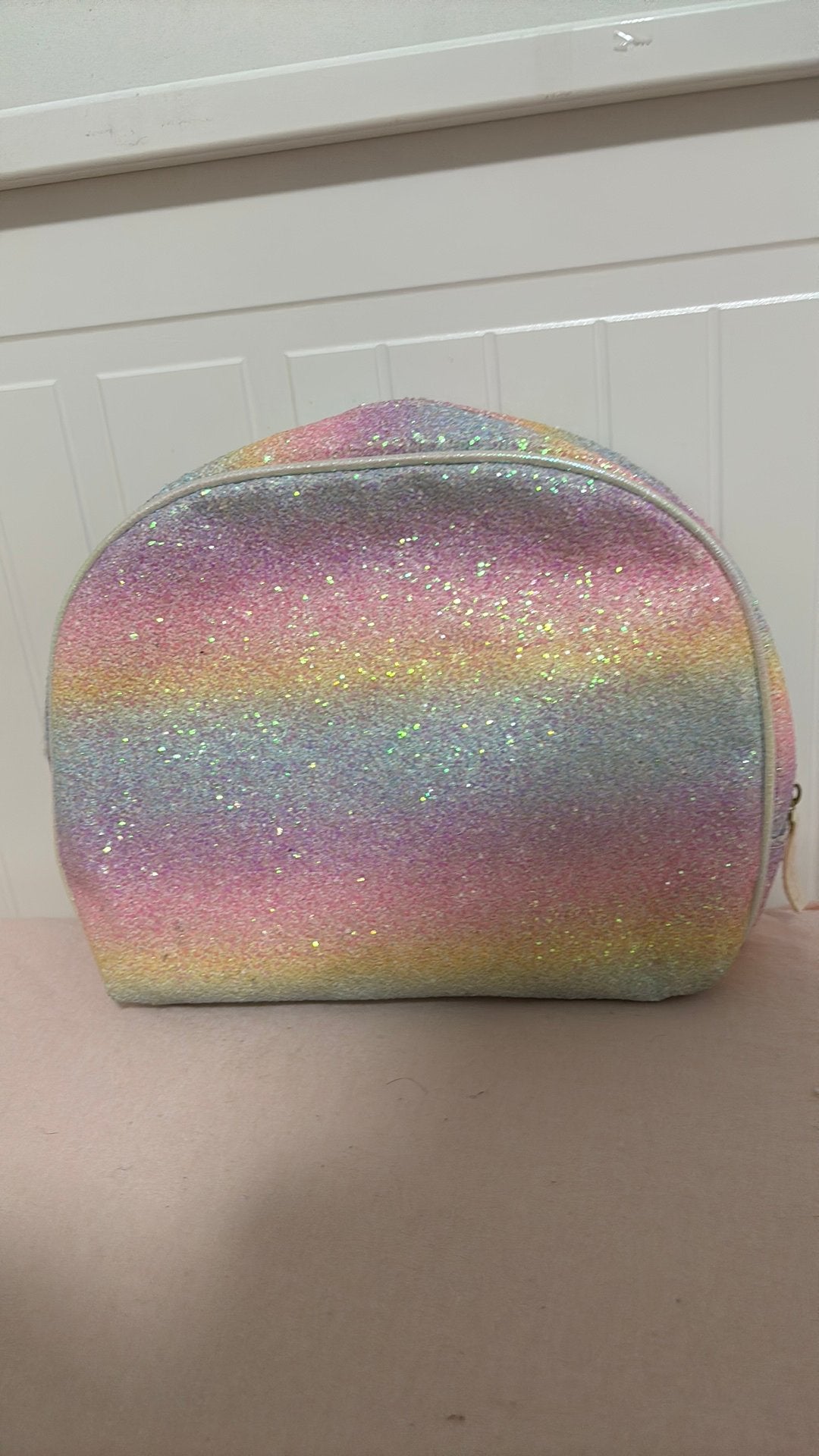 Toilettas regenboog, Sieraden, Tassen en Uiterlijk, Toilettassen, Ophalen of Verzenden, Gebruikt, Overige kleuren, Jongen of Meisje