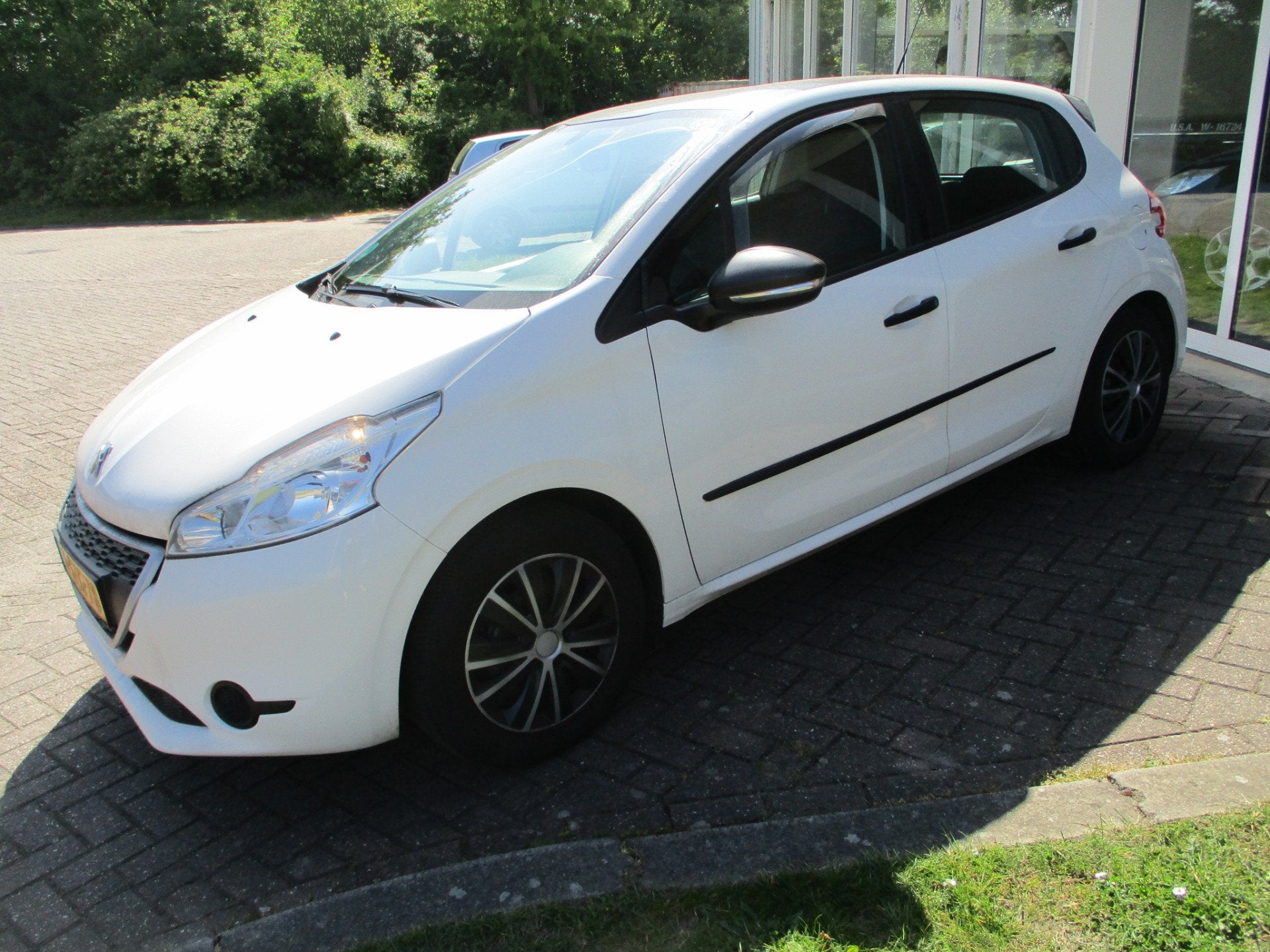 Peugeot 208 1.0 VTi Access Druklager Koppeling Hoorbaar!, Auto's, Voorwielaandrijving, Euro 5, Gebruikt, Origineel Nederlands