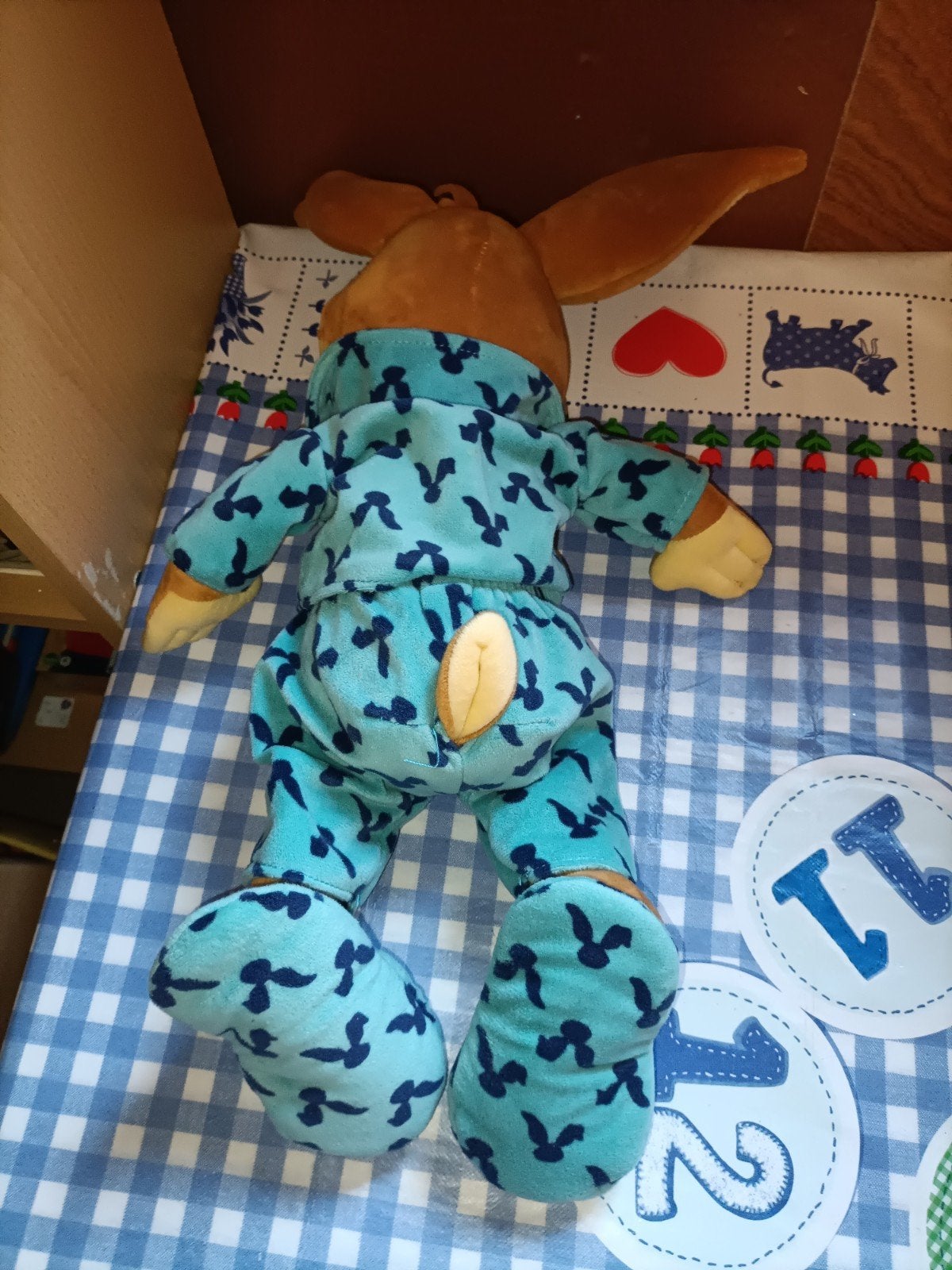 Koos Konijn knuffel in pyjama en pantoffels 53 cm, Ophalen of Verzenden, Zo goed als nieuw, Konijn