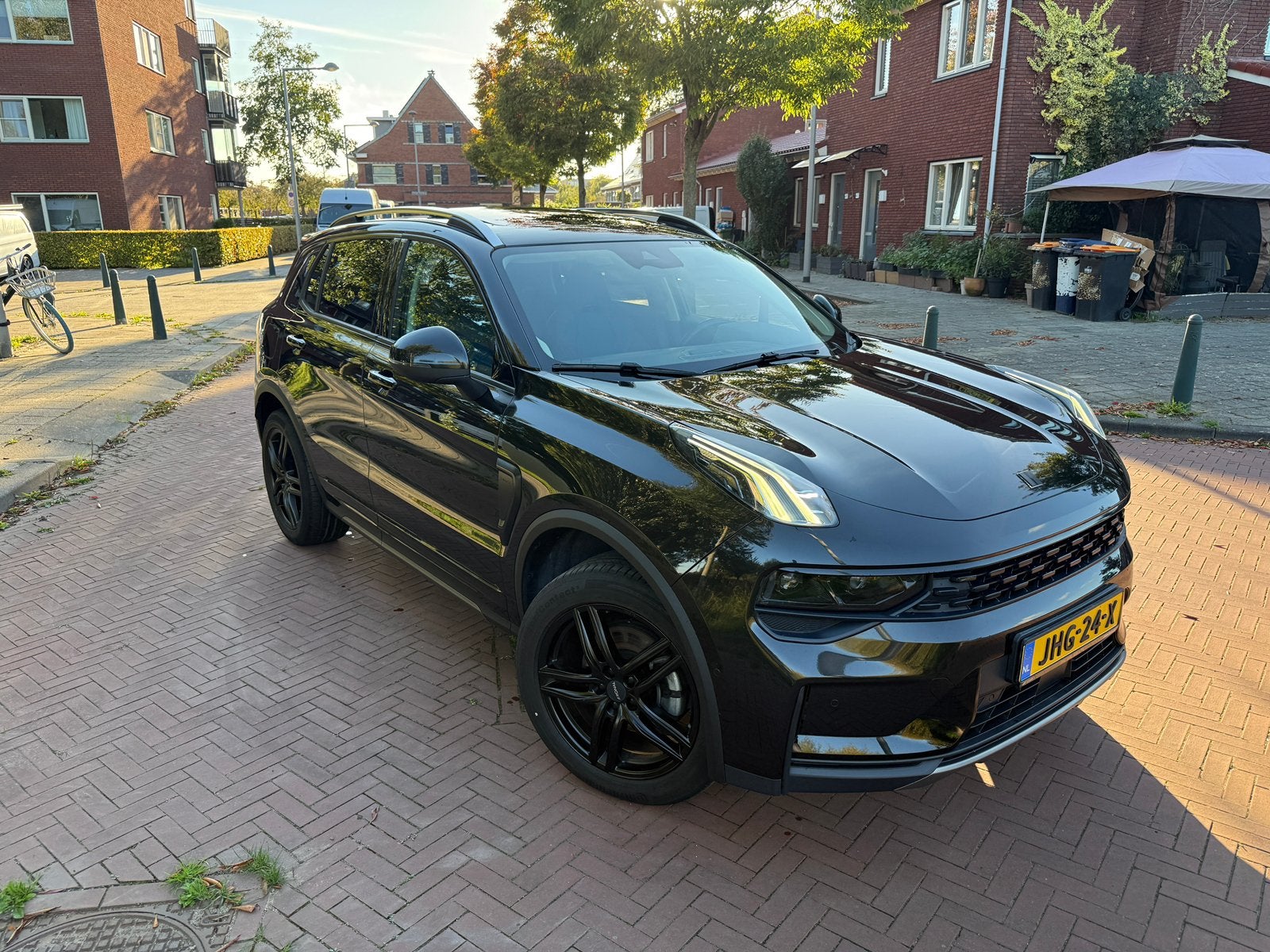 Lynk & Co 01 1.5 2022 Black Edition, Auto's, Zwart, 1714 kg, Zwart, Plug-in hybride