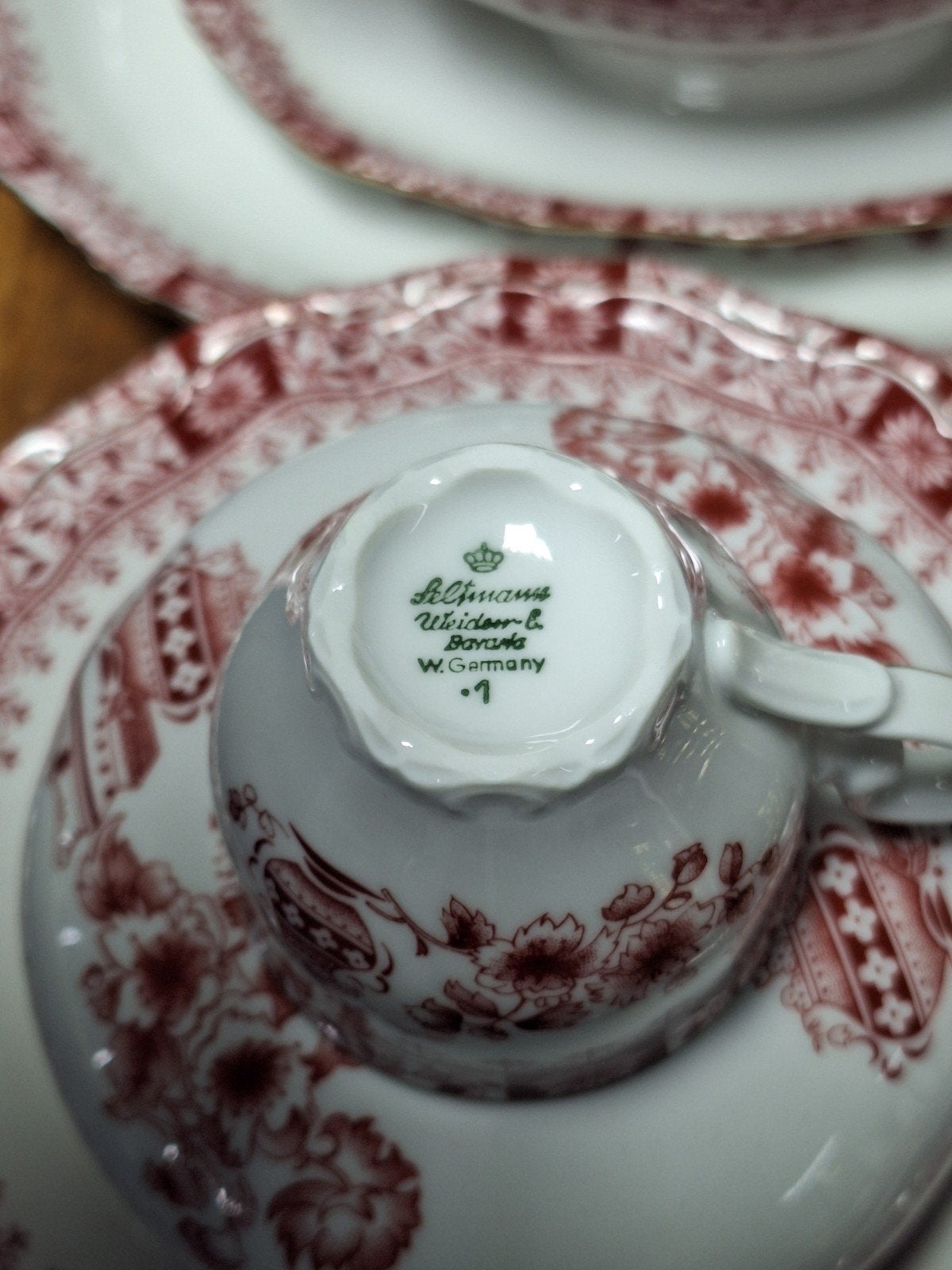 uitgebreid servies Seltmann Weiden "Theresia Rood", Antiek en Kunst, Ophalen