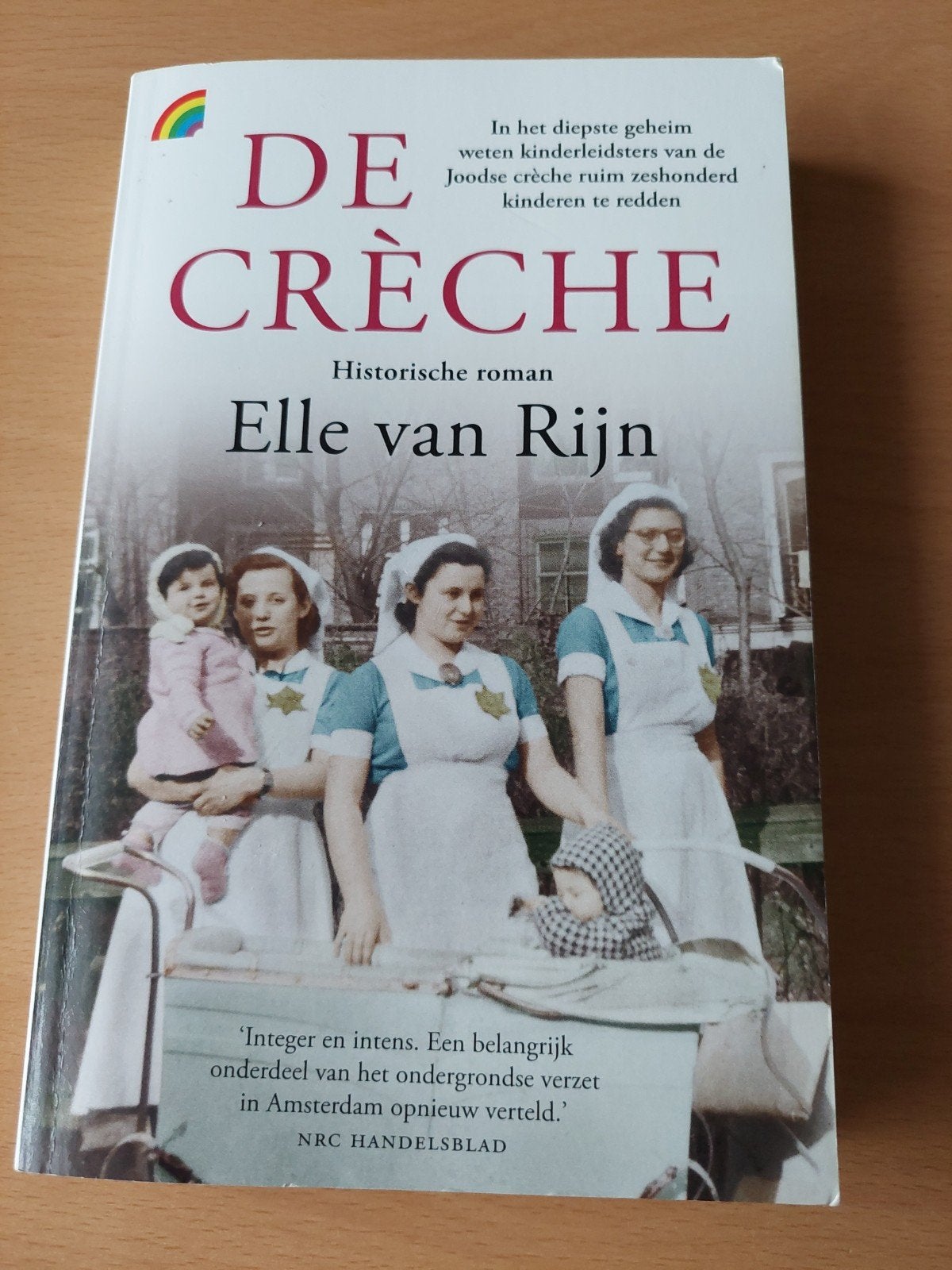 Elle van Rijn - De crèche, Boeken, Ophalen of Verzenden, Gelezen, Elle van Rijn