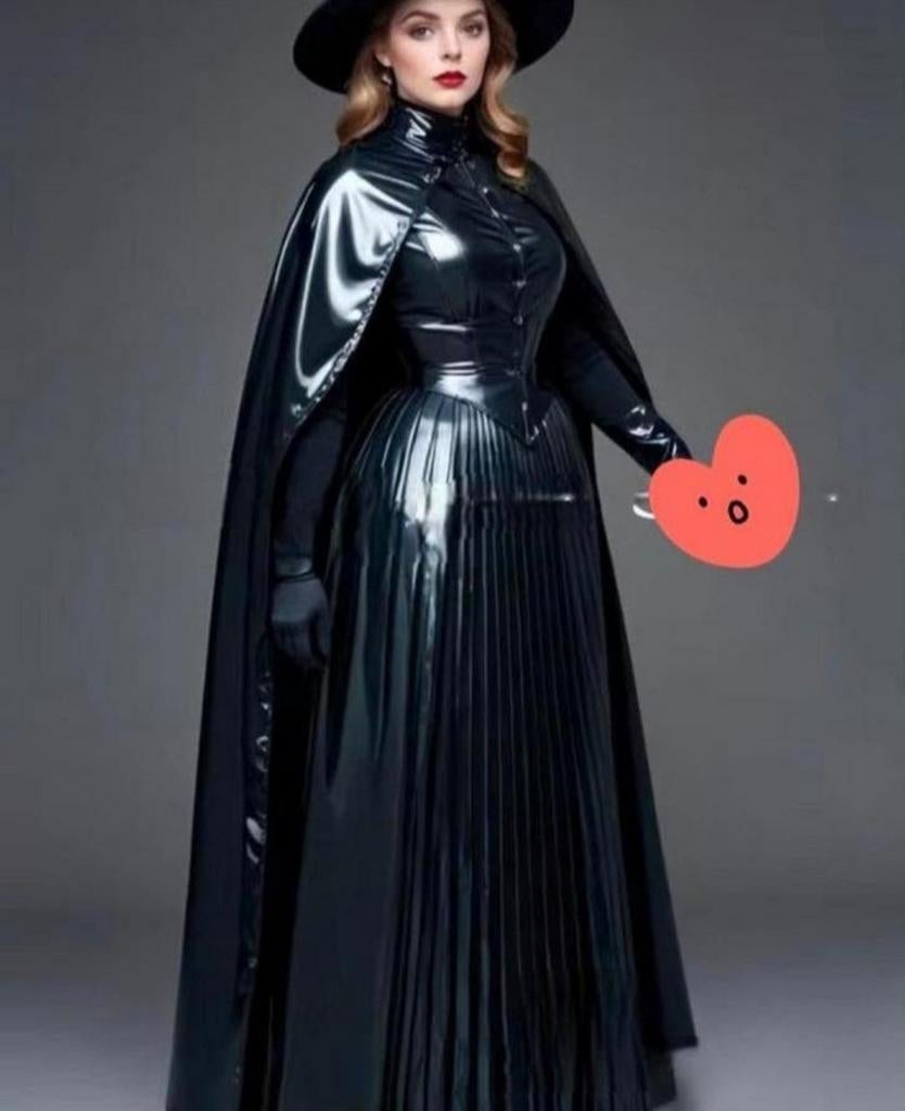 Prachtige jurk met cape tm 7XL, op maat, Verzenden, Nieuw, Zwart, Onder de knie