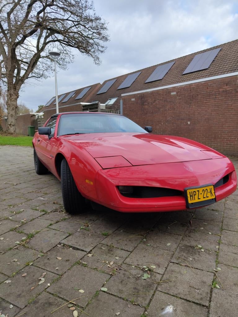 Pontiac 1991 Rood, Auto's, Automaat, 3100 cc, 4 stoelen, 450 kg