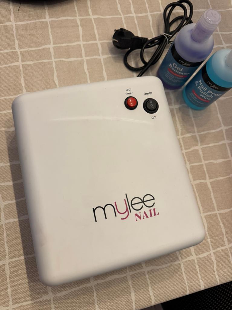 Nieuw gellak set Mylee met verschillende kleuren, Audio, Tv en Foto, Beamers, Ophalen, Zo goed als nieuw, LED, Ultra HD (4K)