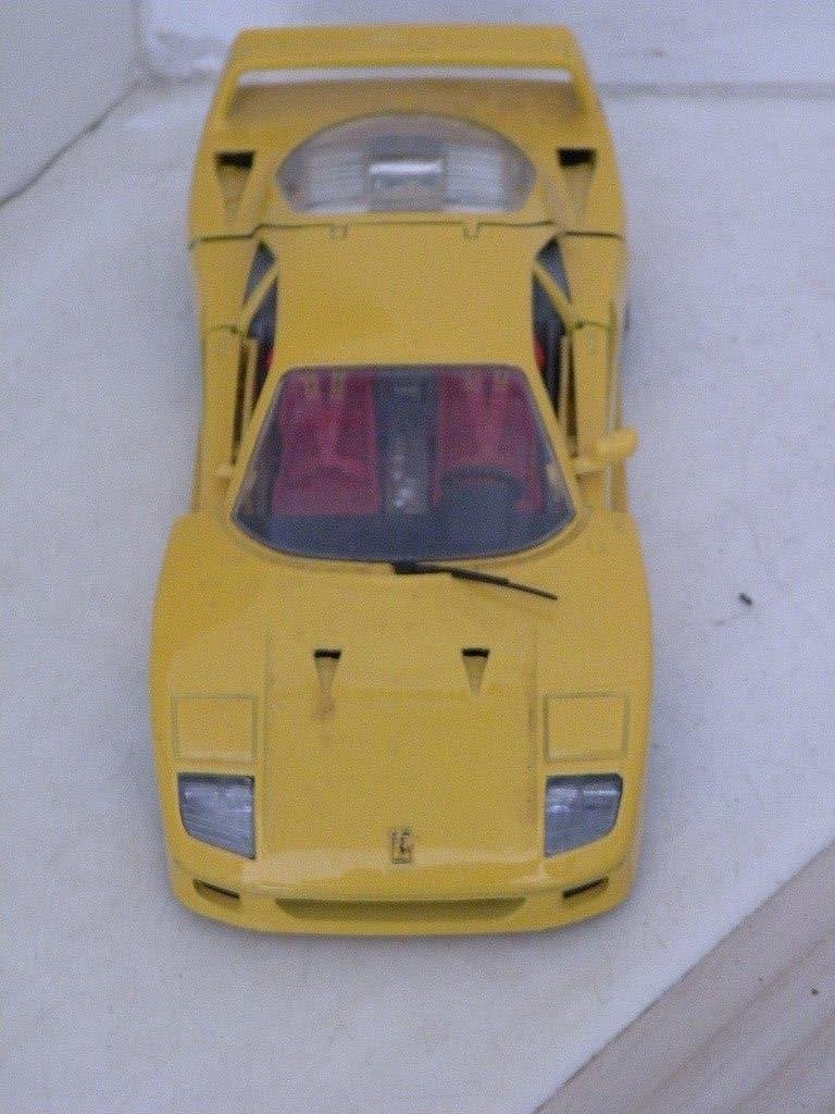 Ferrari F40 1987  1/24., Ophalen of Verzenden, Zo goed als nieuw, Auto, Bburago