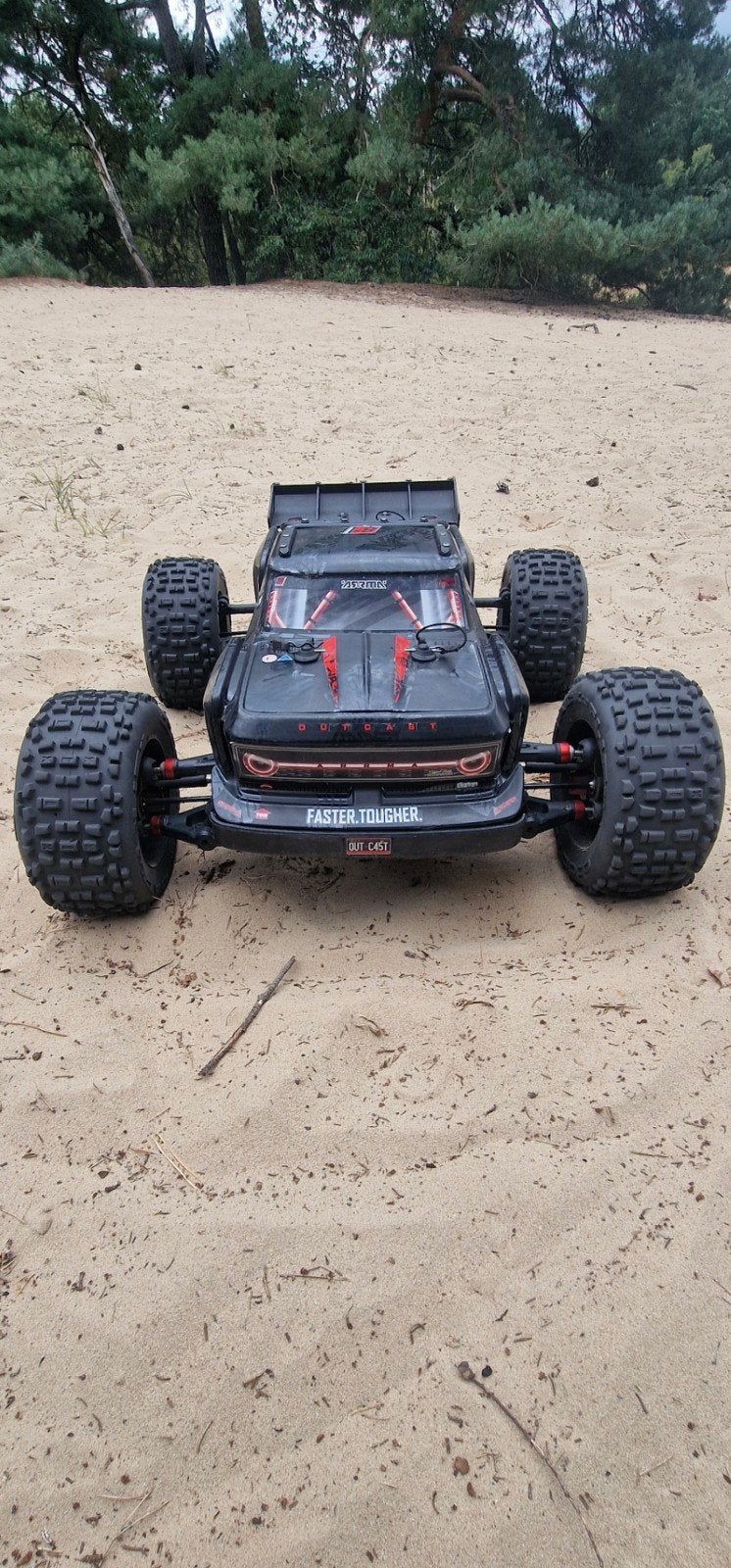 Arrma Outcast 8S EXB V2 MC2 GPM, Auto offroad, Zo goed als nieuw, RTR (Ready to Run), Schaal 1:8