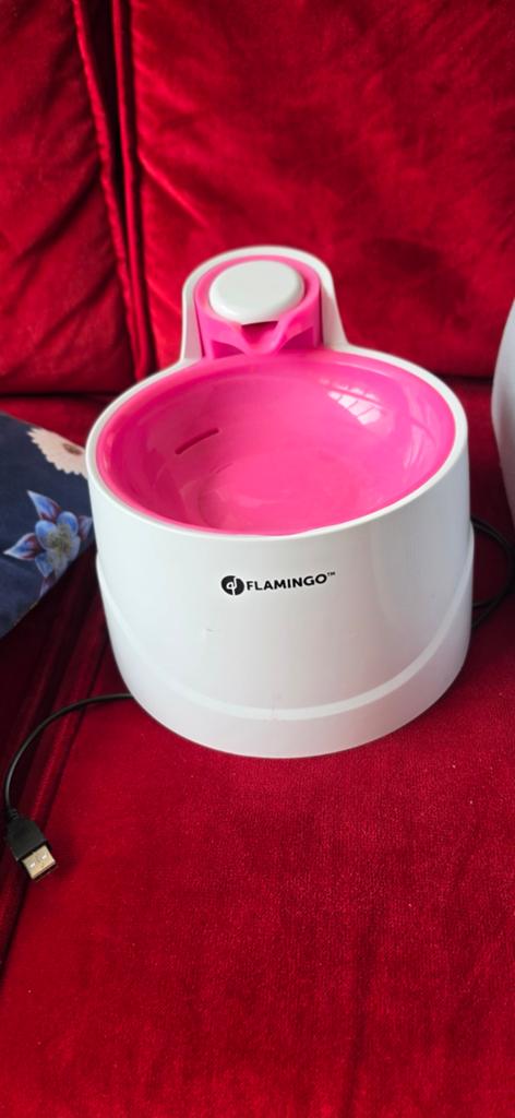 Waterfonteintje kat, Ophalen of Verzenden, Zo goed als nieuw