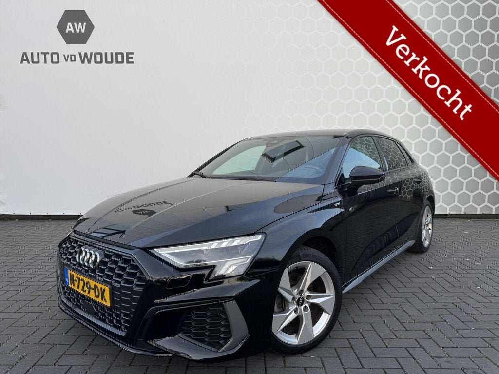 Audi A3 Sportback 30 TFSI S edition S-line Automaat Black li, Auto's, Audi, Gebruikt, Leder en Stof, Zwart, Bedrijf