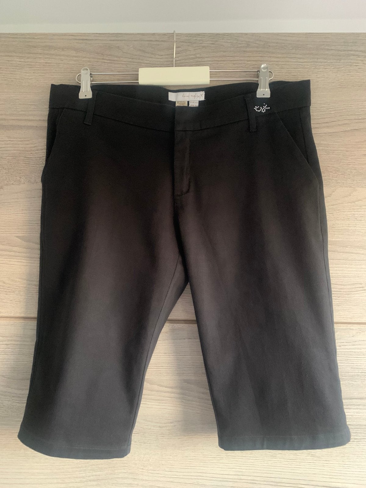 Hippe zwarte bermuda maat 40/42., Maat 38/40 (M), Kort, Zwart, Ophalen of Verzenden
