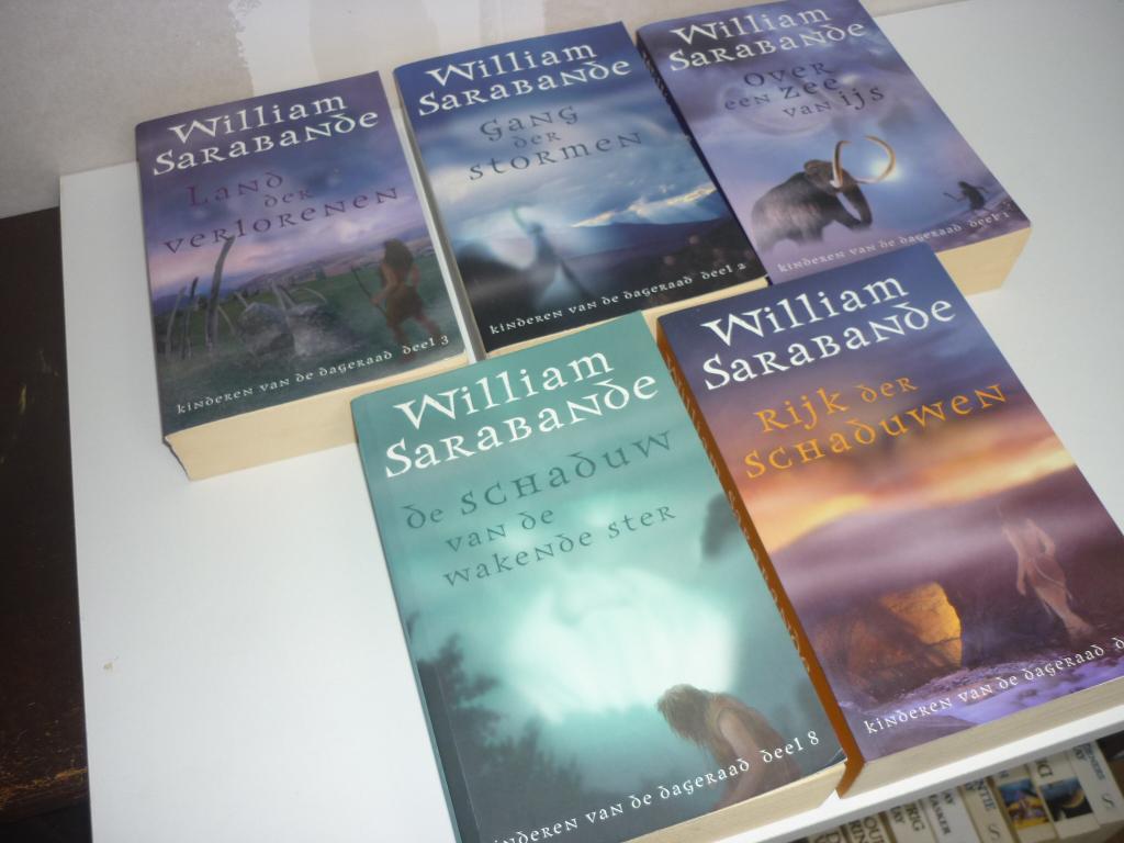 William Sarabande: nog 4x Kinderen van de Dageraad, Boeken, Science fiction, Gelezen, Ophalen of Verzenden