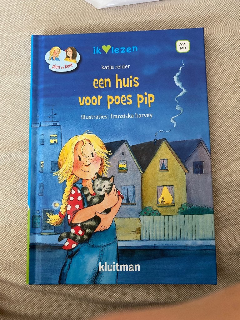 Een huis voor poes pip (katja reider), Ophalen of Verzenden, Zo goed als nieuw, Fictie algemeen