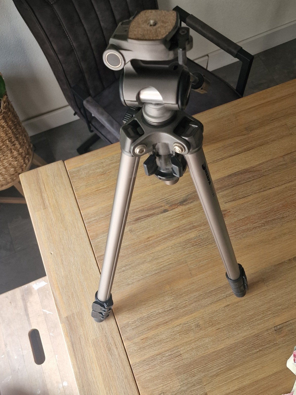 Velbon Sherpa 450R statief met PH-157Q balhoofd, Audio, Tv en Foto, Fotografie | Statieven en Balhoofden, Gebruikt, Minder dan 150 cm