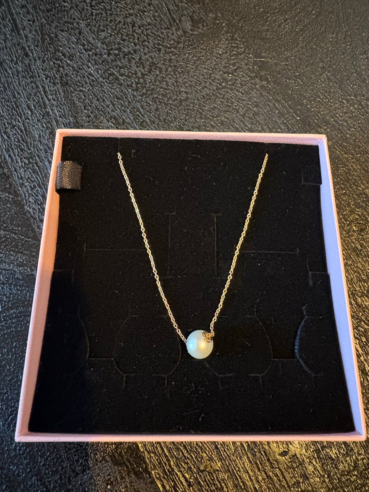 Pandora ketting met parel en goudkleurige afwerking, Nieuw, Ophalen of Verzenden, Goud, Overige materialen