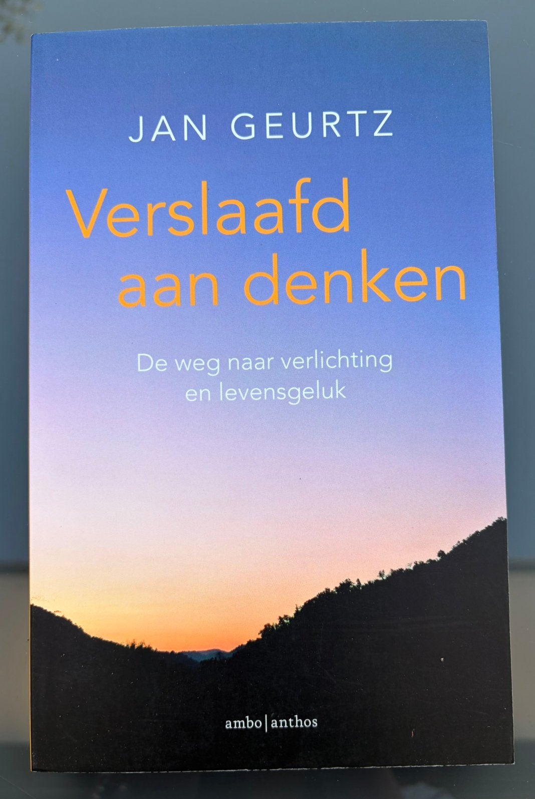 Jan Geurtz - Verslaafd aan denken-Nieuw, Boeken, Ophalen of Verzenden, Nieuw, Jan Geurtz
