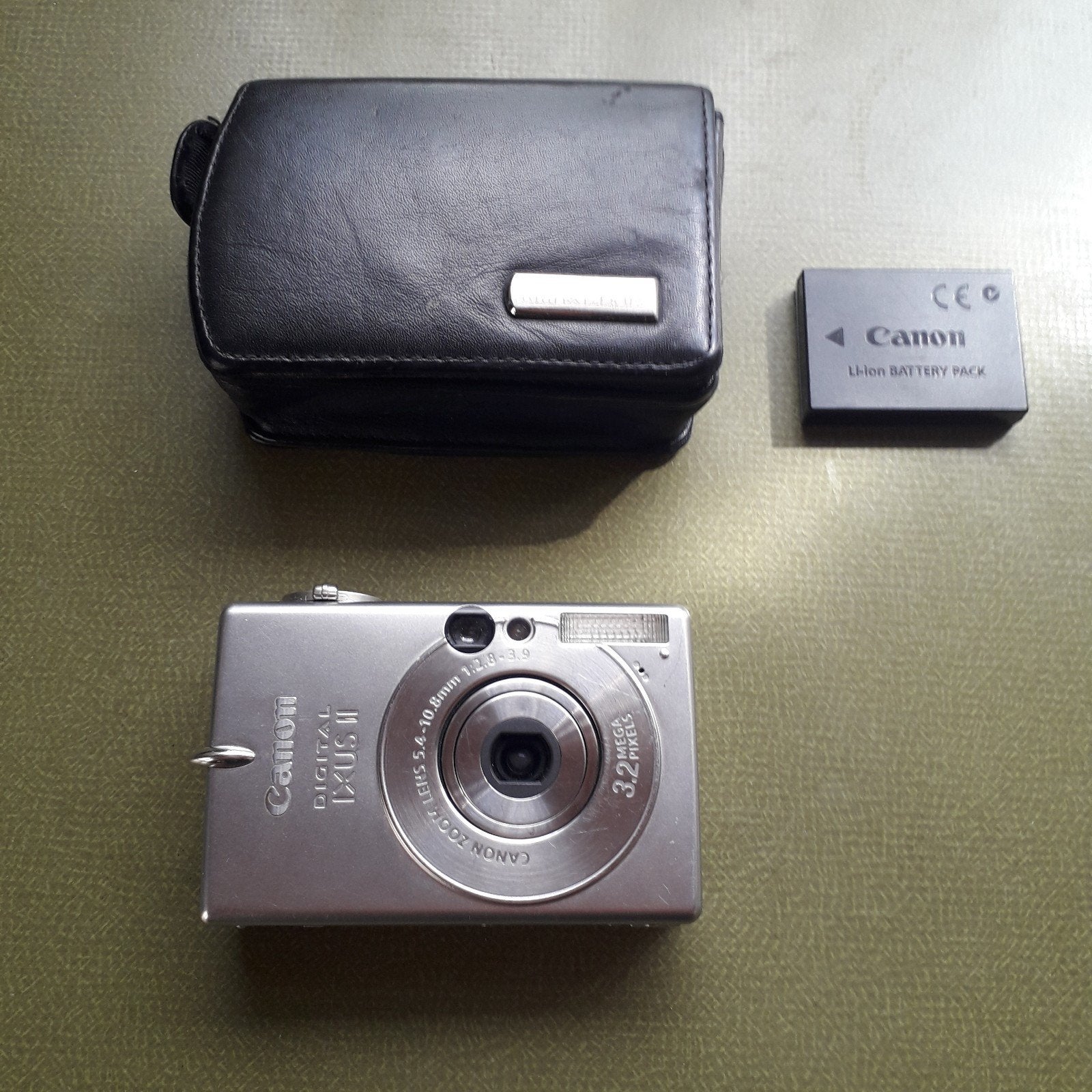 Canon Digital IXUS II - Vintage Compactcamera Zilver, Gebruikt, Canon, Ophalen of Verzenden, Compactcamera