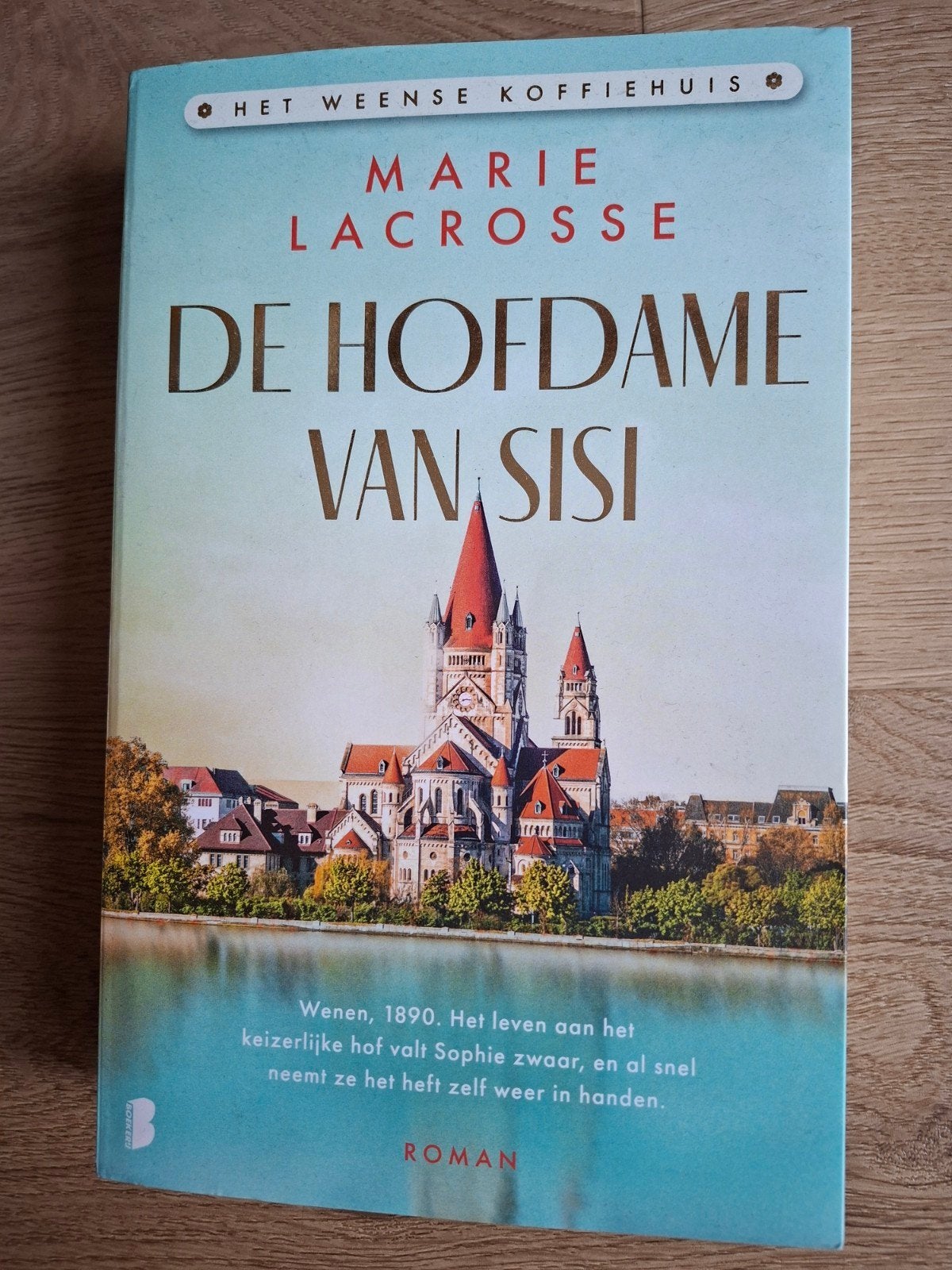 Marie Lacrosse - De hofdame van Sisi, Ophalen of Verzenden, Zo goed als nieuw, Marie Lacrosse