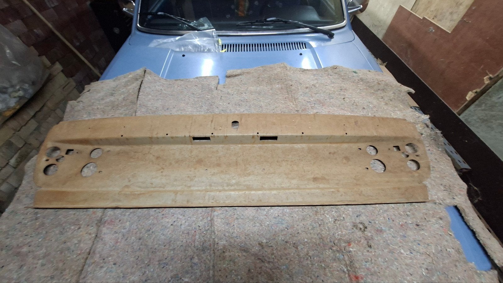NOS Volvo 244/242 Achterplaat, Auto-onderdelen, Achterklep, Nieuw, Ophalen of Verzenden, Volvo