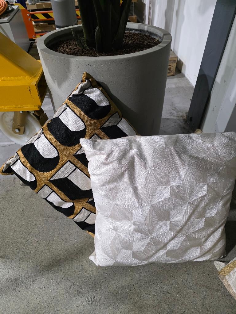 kussens colmore, Ophalen of Verzenden, Zo goed als nieuw, Overige kleuren, Vierkant