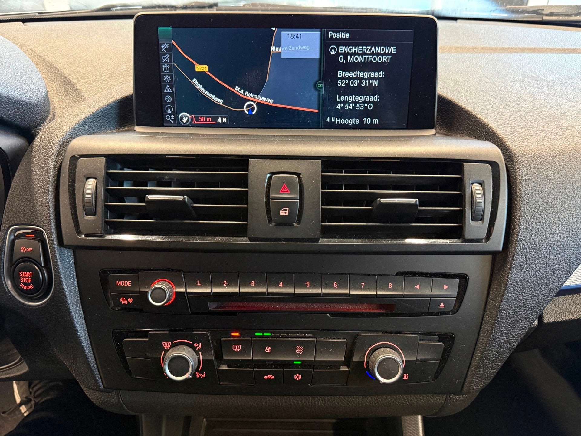 Foto 14 van BMW 1-serie 116D Business 2012 Zwart AIRCO|NAVI|XENON|NAP!