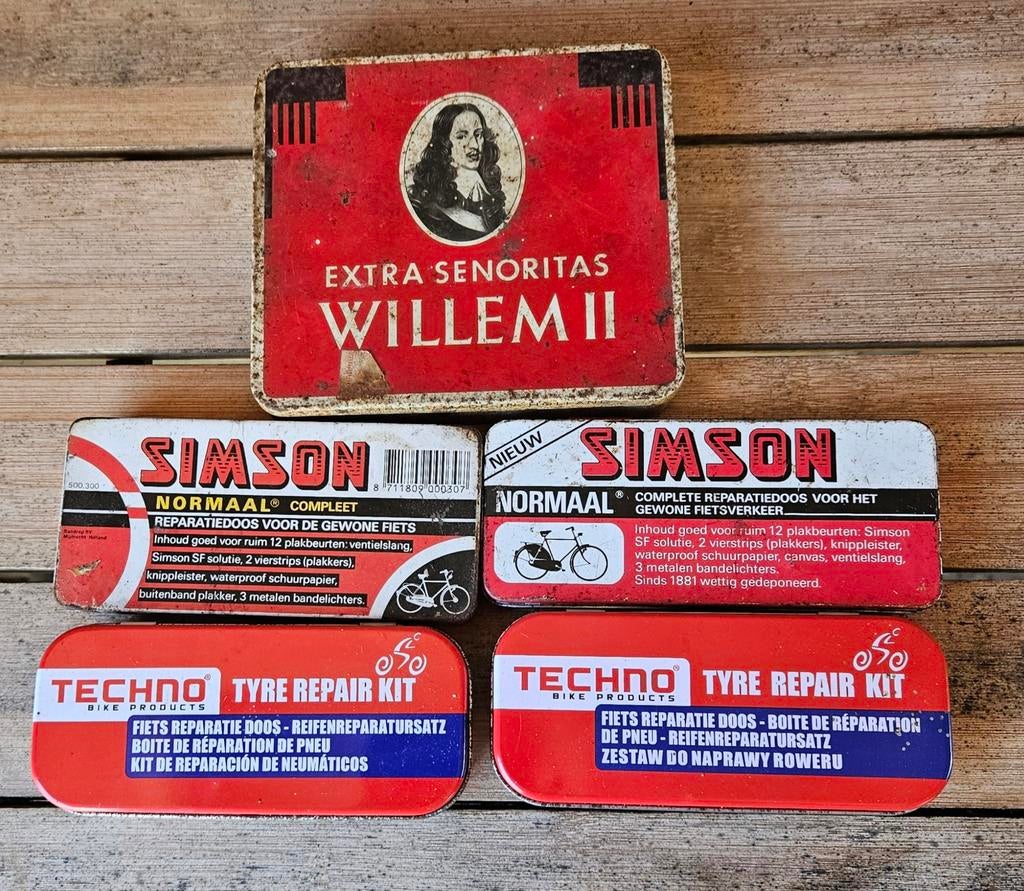 Diverse doosjes voor  banden, Ophalen of Verzenden, Zo goed als nieuw