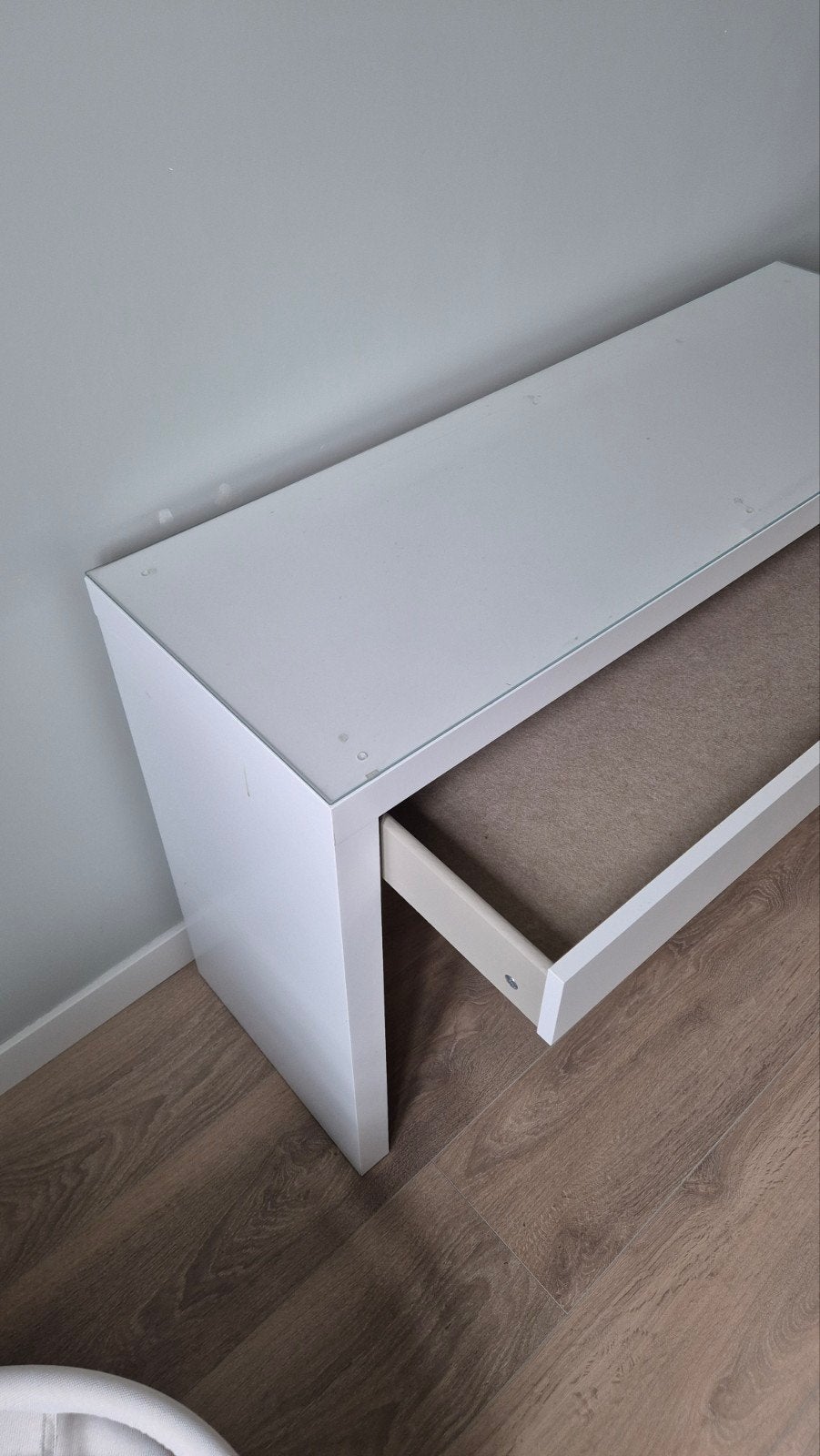 IKEA Malm toilettafel / make up tafel 120x41cm, Huis en Inrichting, Tafels | Bijzettafels, Gebruikt, Ophalen of Verzenden, 75 cm of meer