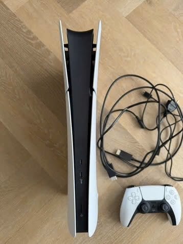 Sony PlayStation 5 Slim 1TB Digital Edition, Ophalen of Verzenden, Zo goed als nieuw, Playstation 5 Digital