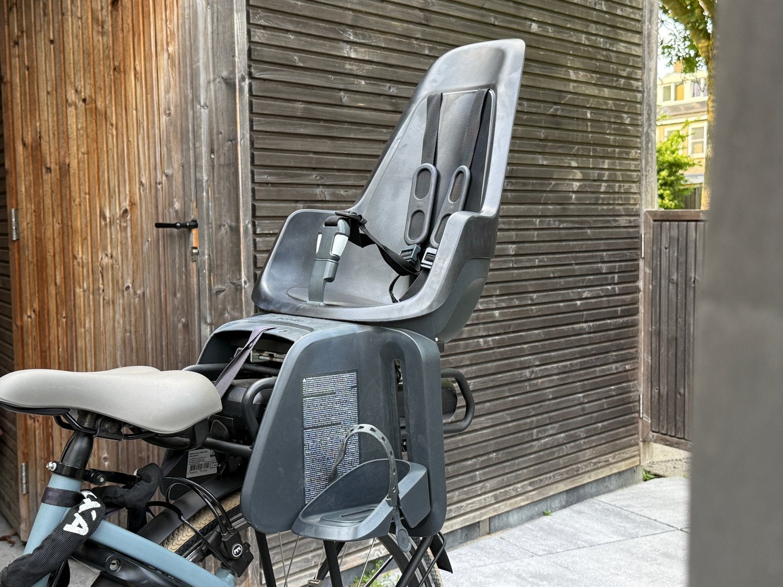Bobike ONE Maxi Achterzitje - Zwart, Ophalen, Gebruikt, Achterzitje, Voetsteuntjes