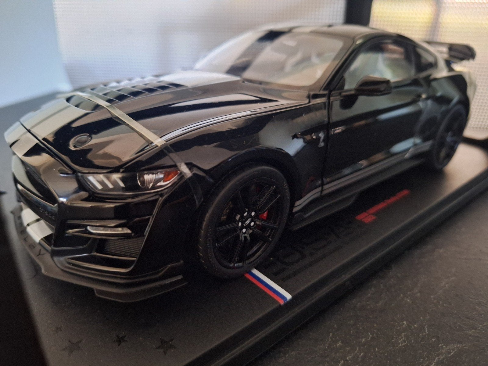 Ford Mustang Shelby GT500 2022 
(USA Edition) Schaal 1:18, Hobby en Vrije tijd, Modelauto's | 1:18, Overige merken, IXO, IXO, Nieuw