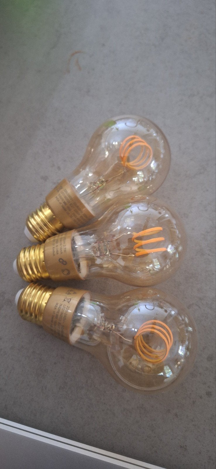 IKEA Smart Verlichting Set: Lampen, Afstandsbediening & Hub, Huis en Inrichting, Ophalen, LED, Modern, E27 (groot)
