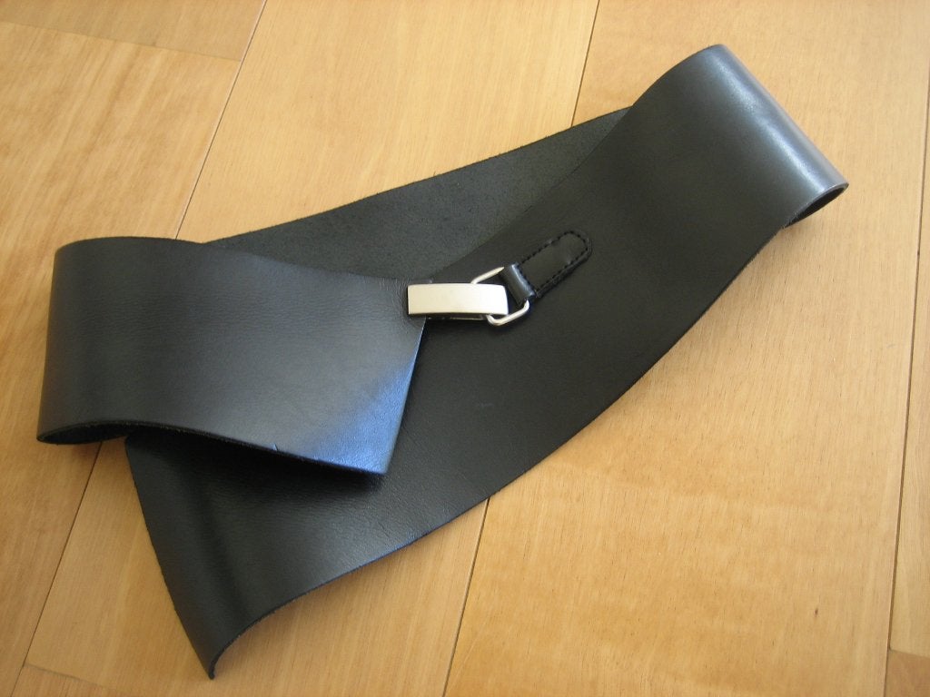 Brede zwart leren heup- of tailleriem TRANSFER 80 SNAZZEYS, 80 tot 90 cm, 5 cm of meer, Verzenden, Nieuw