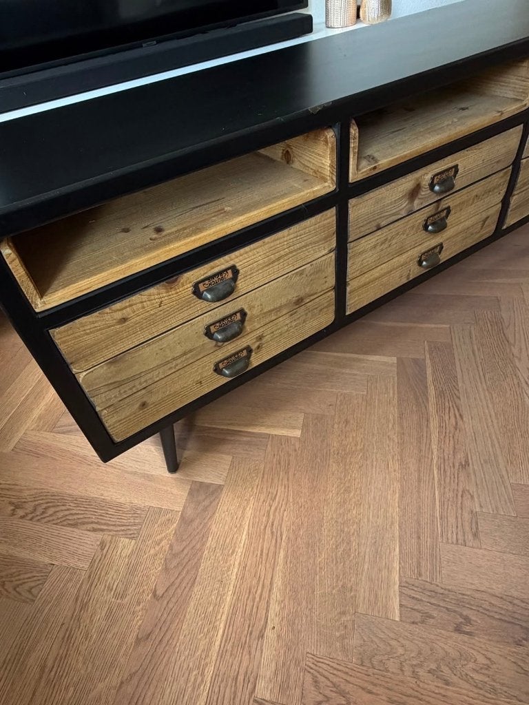 Dutch Bone Dressoir, Ophalen, Zo goed als nieuw, Bruin, Eén