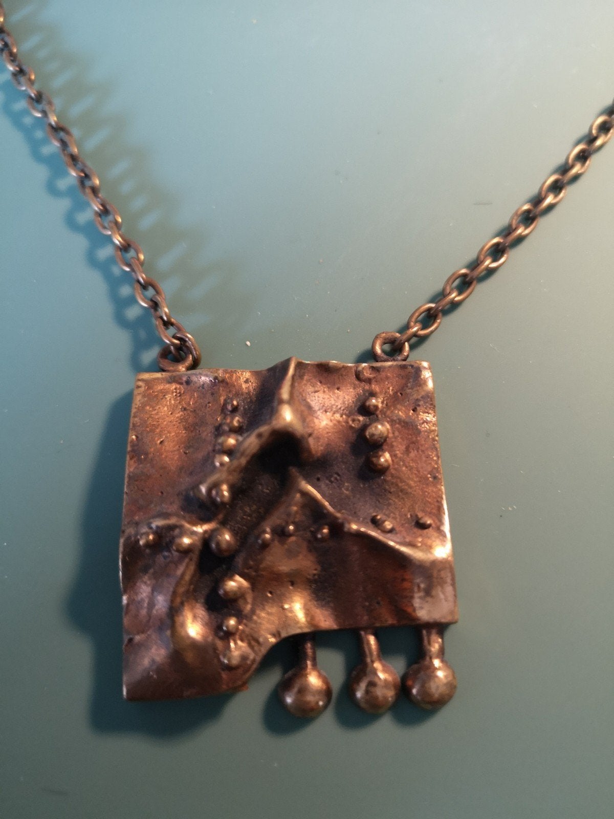Vintage Bronzen Hanger met Ketting -  van Hannu Ikonen, Gebruikt, Bruin, Ophalen of Verzenden, Overige materialen