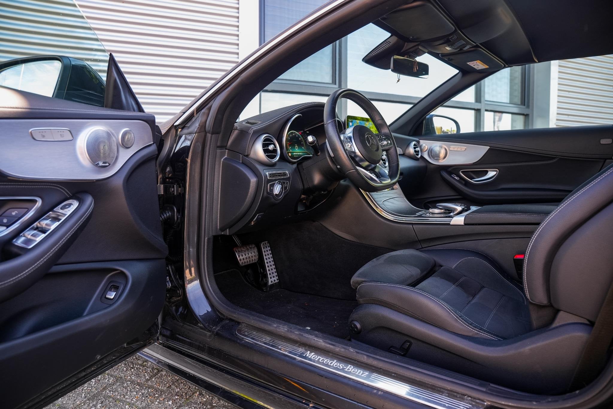 Mercedes-Benz C-klasse Cabrio 200 AMG Line Airscarf Burmeste, Auto's, Automaat, Euro 6, 4 cilinders, Cabriolet
