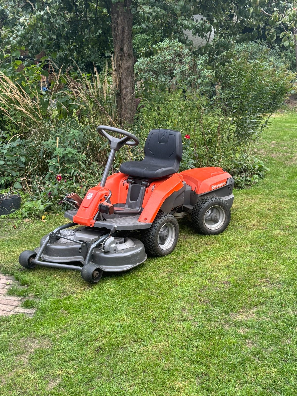 Husqvarna Rider Accu zitmaaier 88cm, Tuin en Terras, Ophalen, Zo goed als nieuw