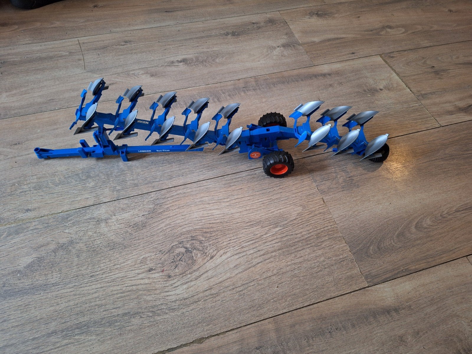 Bruder ploeg 8 schar lekken vari-titan, Ophalen of Verzenden, Zo goed als nieuw, Jongen of Meisje