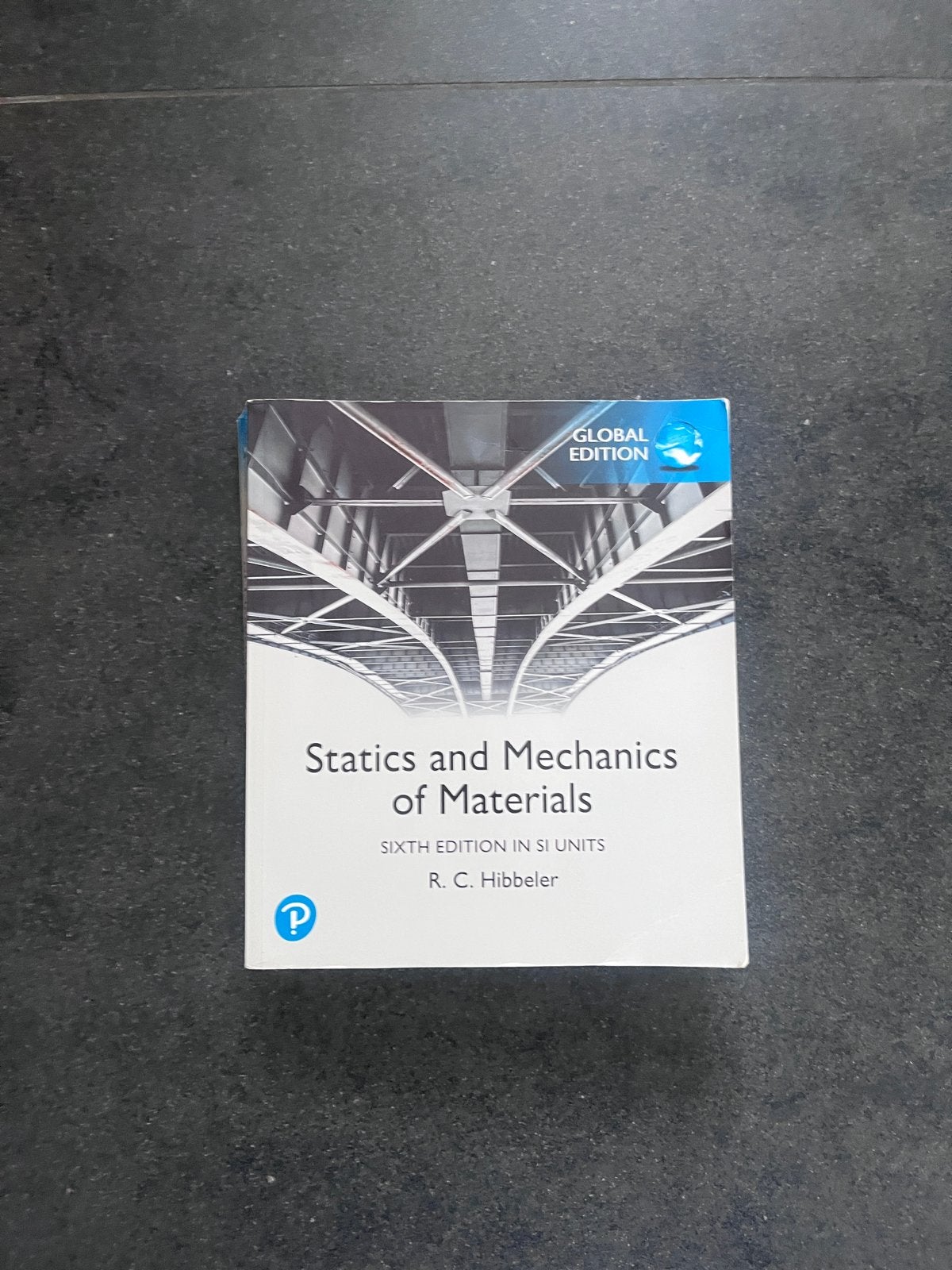 Statics and Mechanics of Materials - R.C. Hibbeler, Boeken, Ophalen of Verzenden, Beta, Zo goed als nieuw, HBO