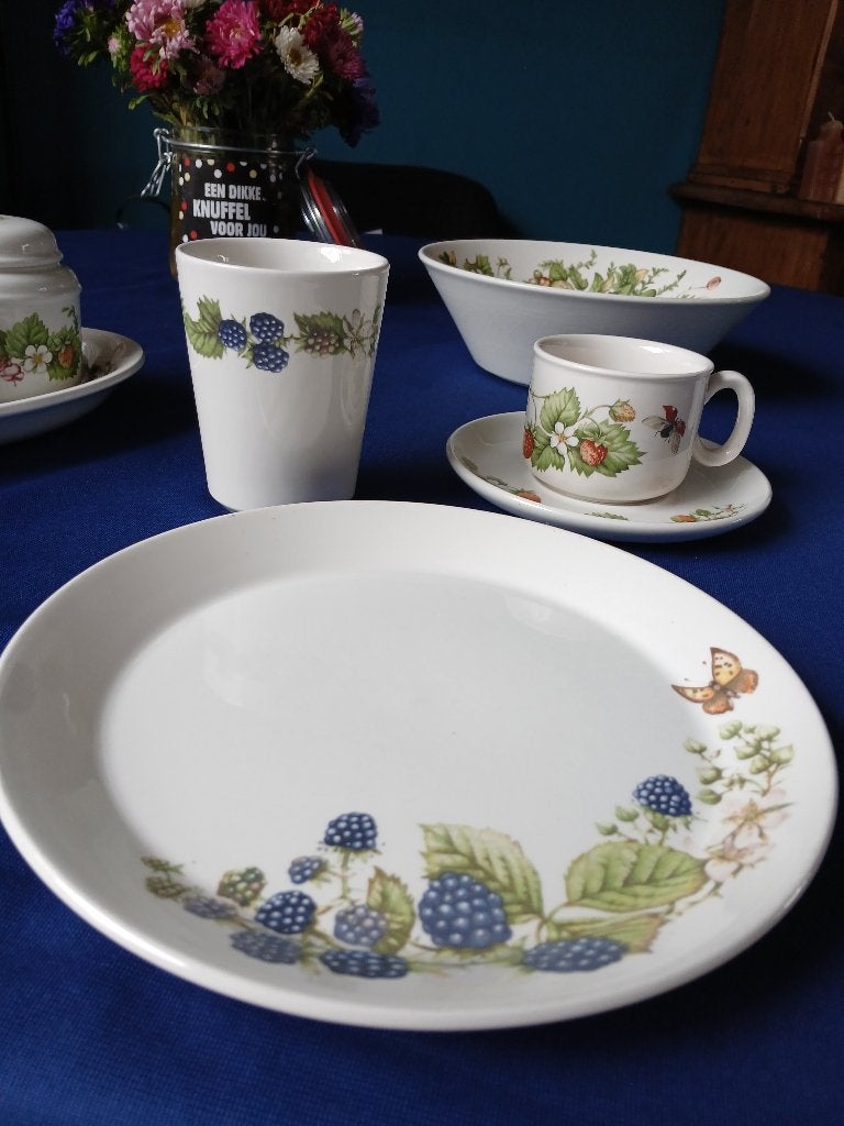 Vintage Marjolein Bastin ontbijt-en lunchservies, Keramiek, Ophalen of Verzenden, Zo goed als nieuw, Overige stijlen