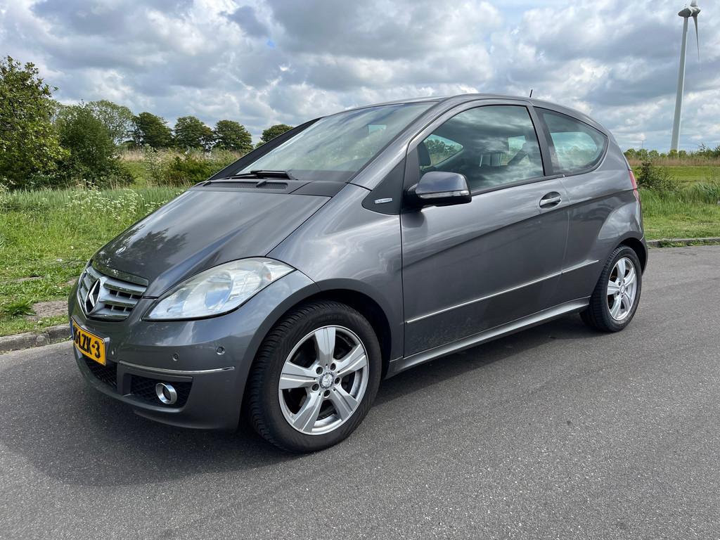 Mercedes-Benz A-klasse 160 BlueEFFICIENCY Business Class Ava, Auto's, Mercedes-Benz, Voorwielaandrijving, Euro 5, Stof, Zwart