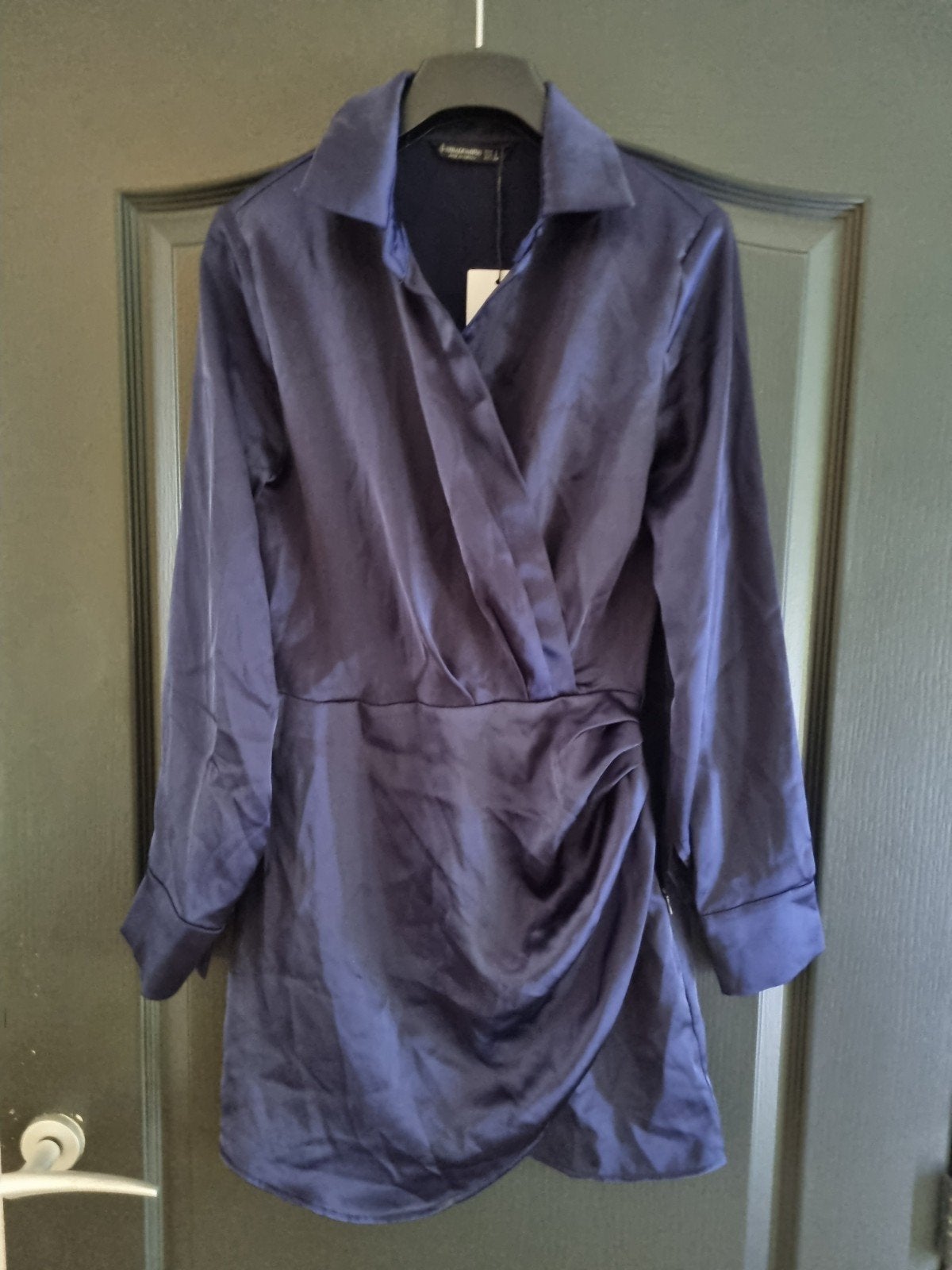 NIEUW!! Stradivarius Satijnen Jurk Donkerblauw Maat S, Blauw, Nieuw, Ophalen of Verzenden, Maat 36 (S)