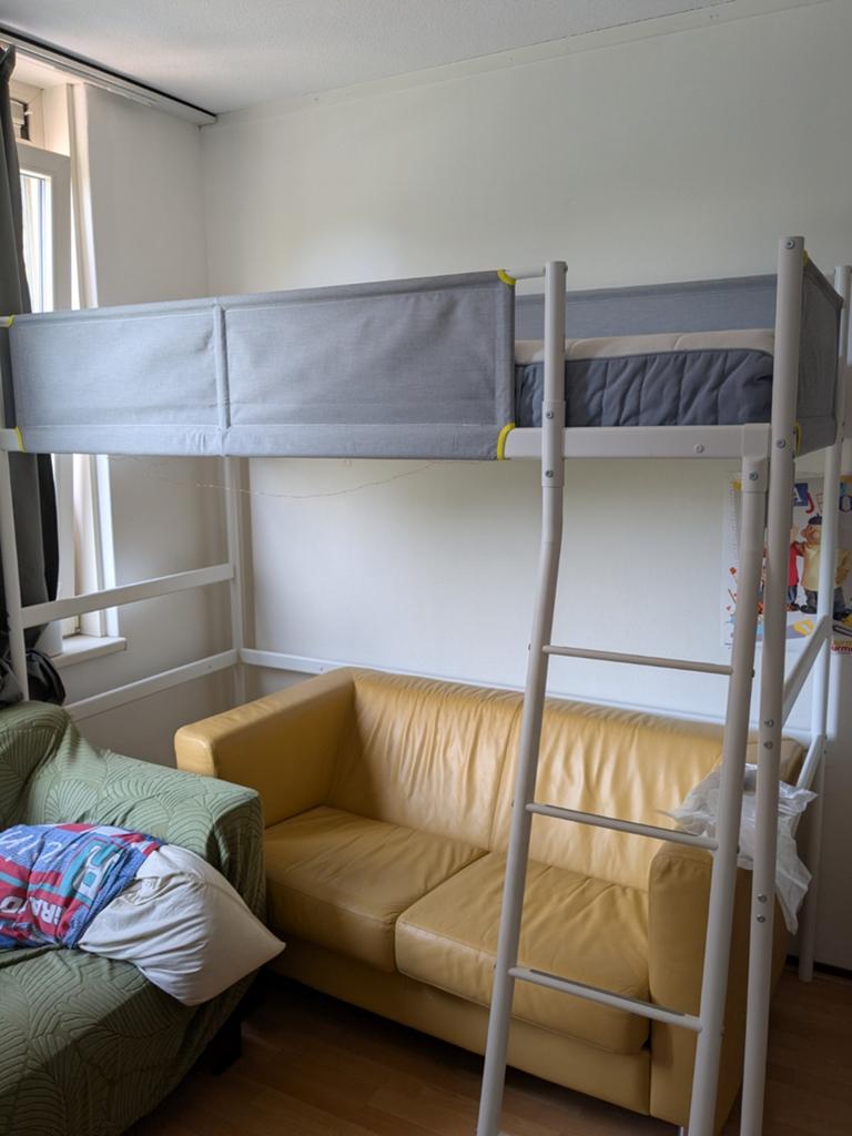 Ikea VitVal hoogslaper, Huis en Inrichting, Slaapkamer | Stapelbedden en Hoogslapers, Ophalen, Hoogslaper, Eenpersoons, 140 cm